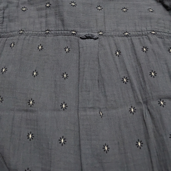 (2/$25) Sonoma high low button up long sleeve blouse grey 100% cotton - Picture 12 of 15